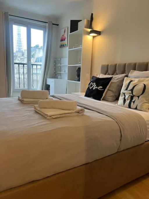 Appartement Paris Vue Tour Eiffel Trocadero Luaran gambar
