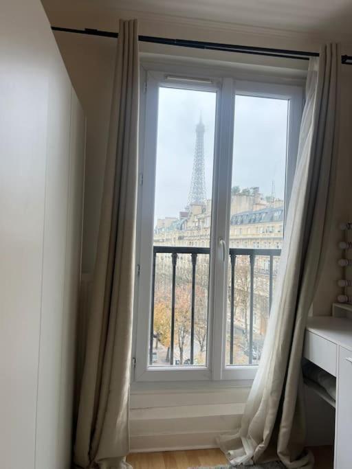 Appartement Paris Vue Tour Eiffel Trocadero Luaran gambar