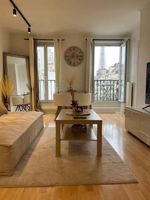 Appartement Paris Vue Tour Eiffel Trocadero Luaran gambar